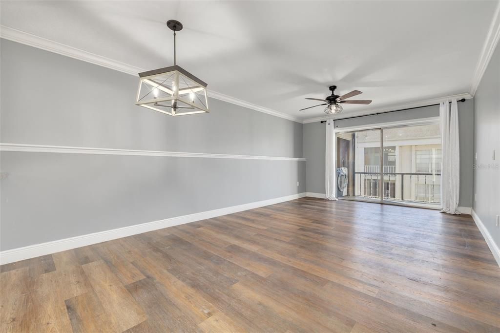 For Rent: $1,750 (2 beds, 1 baths, 900 Square Feet)