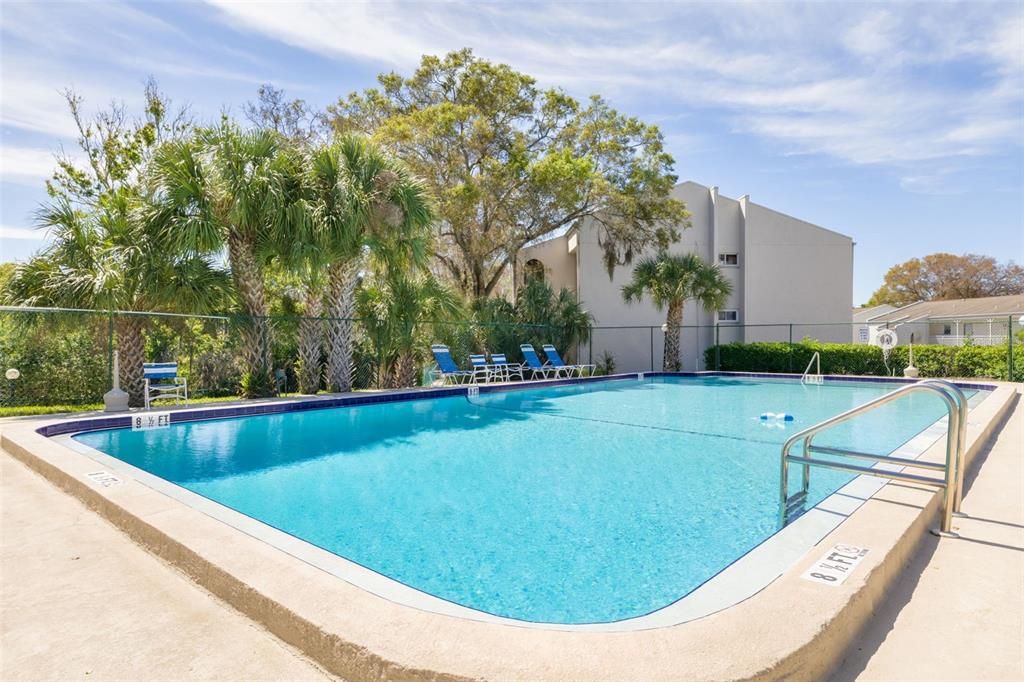 For Rent: $1,750 (2 beds, 1 baths, 900 Square Feet)