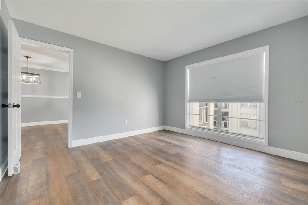 For Rent: $1,750 (2 beds, 1 baths, 900 Square Feet)