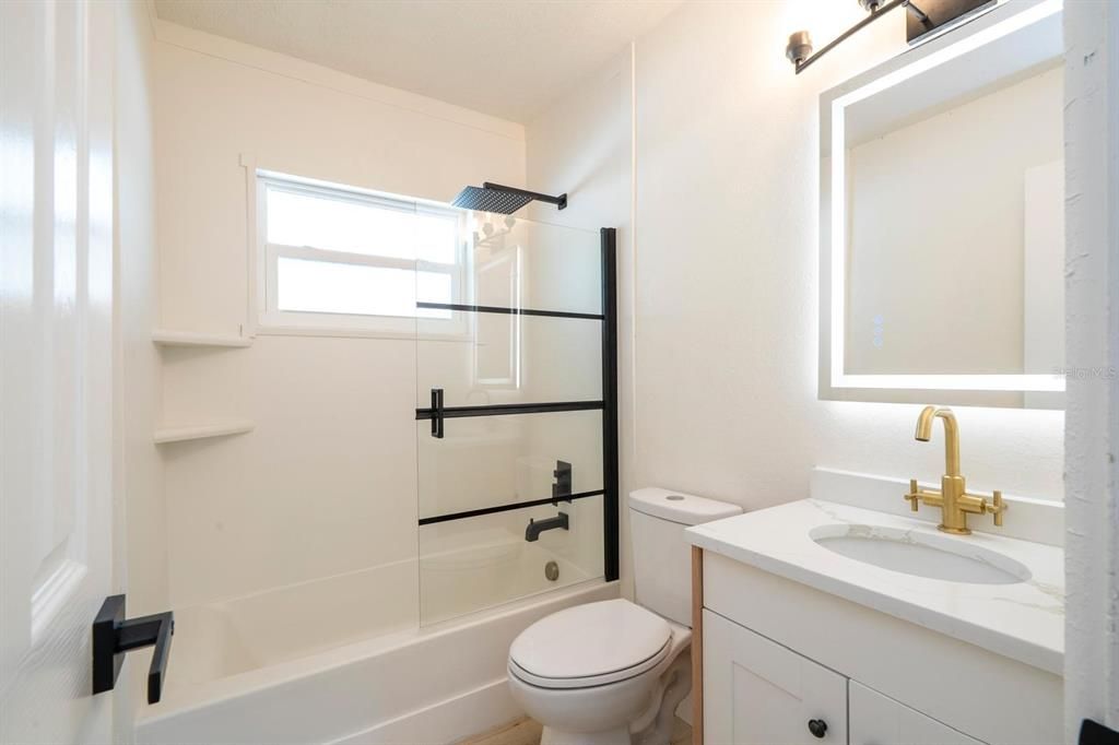 En Renta: $2,400 (3 camas, 2 baños, 1288 Pies cuadrados)