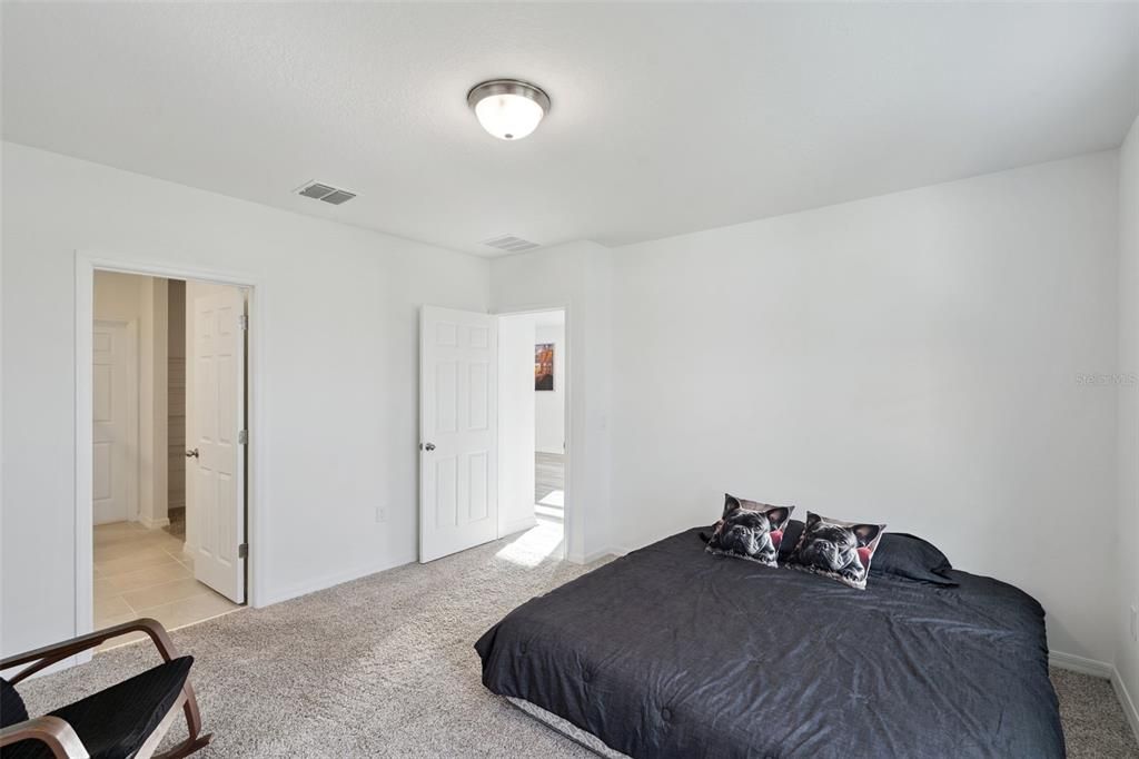 For Sale: $314,999 (4 beds, 2 baths, 1687 Square Feet)