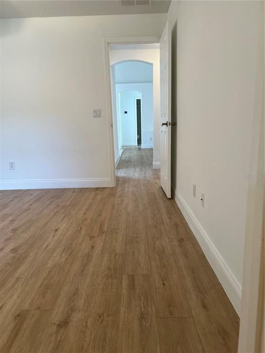 待售: $309,000 (3 贝兹, 2 浴室, 1302 平方英尺)