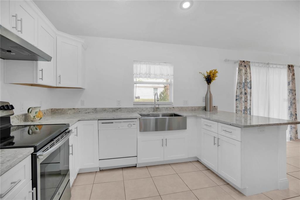 待售: $309,000 (3 贝兹, 2 浴室, 1302 平方英尺)