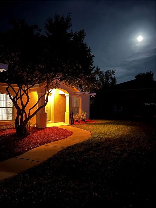 En Venta: $309,000 (3 camas, 2 baños, 1302 Pies cuadrados)