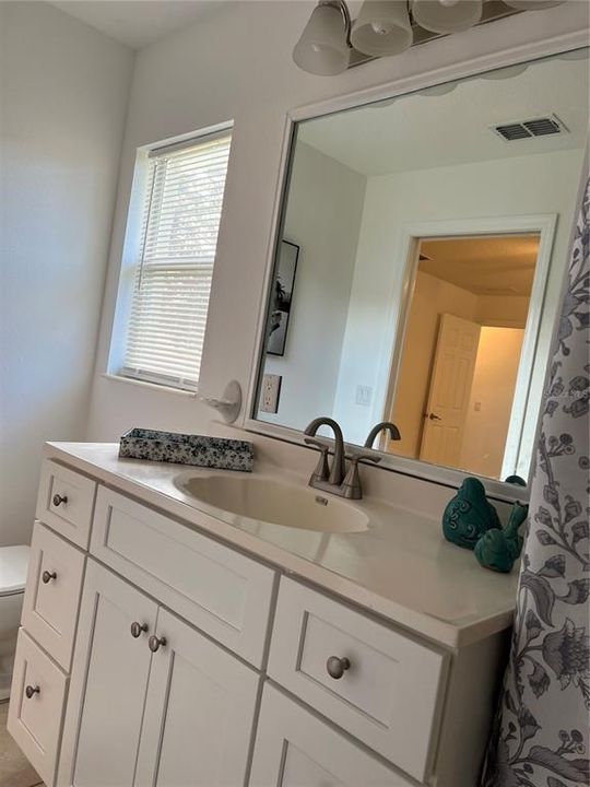 待售: $309,000 (3 贝兹, 2 浴室, 1302 平方英尺)