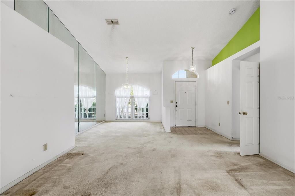 En Venta: $349,777 (3 camas, 2 baños, 1786 Pies cuadrados)