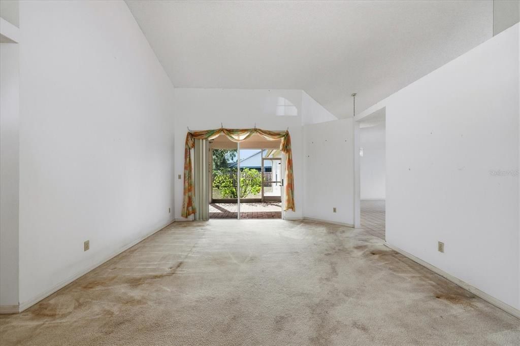 En Venta: $349,777 (3 camas, 2 baños, 1786 Pies cuadrados)