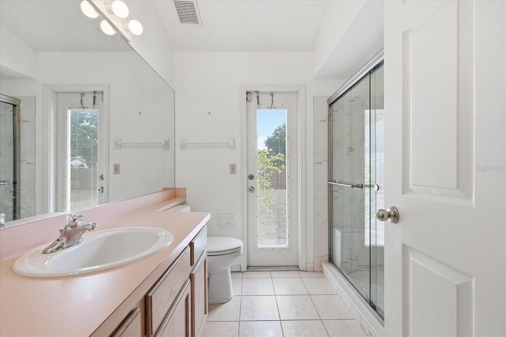 En Venta: $349,777 (3 camas, 2 baños, 1786 Pies cuadrados)