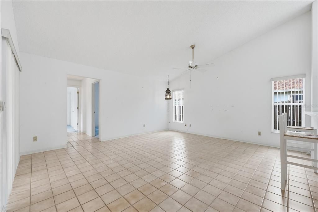 En Venta: $349,777 (3 camas, 2 baños, 1786 Pies cuadrados)