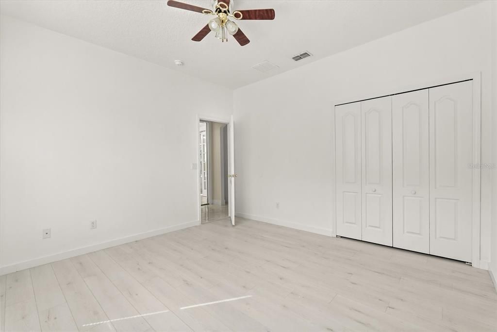 For Rent: $4,500 (6 beds, 4 baths, 4767 Square Feet)