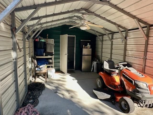 待售: $89,000 (1.01 acres)