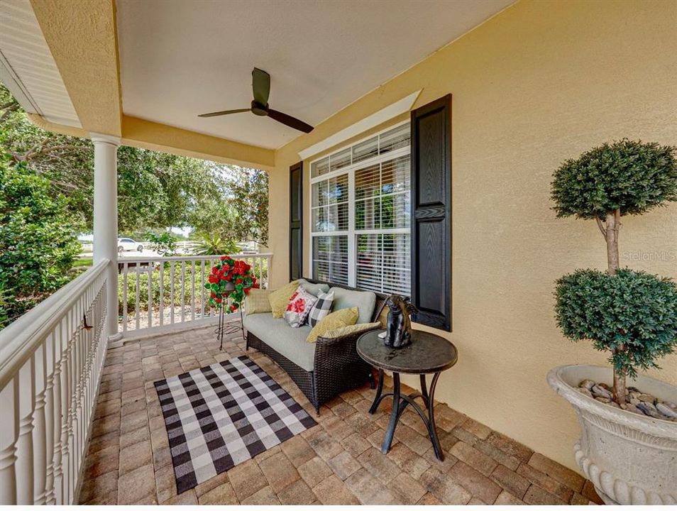 For Sale: $2,500,000 (4 beds, 2 baths, 4545 Square Feet)