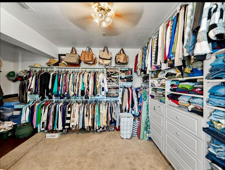 For Sale: $2,500,000 (4 beds, 2 baths, 4545 Square Feet)