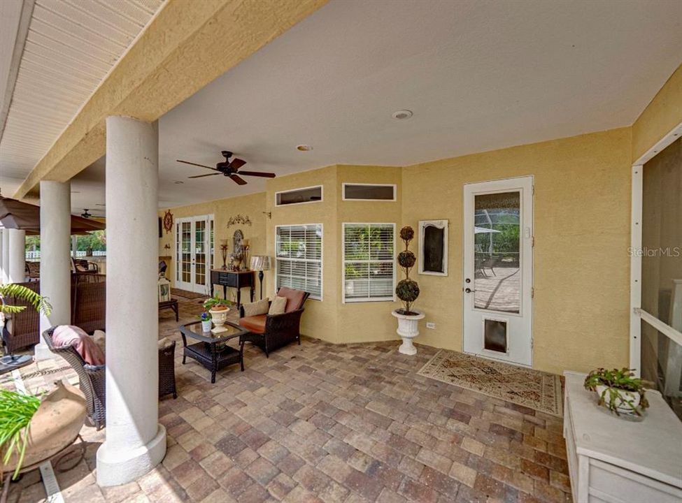 For Sale: $2,500,000 (4 beds, 2 baths, 4545 Square Feet)