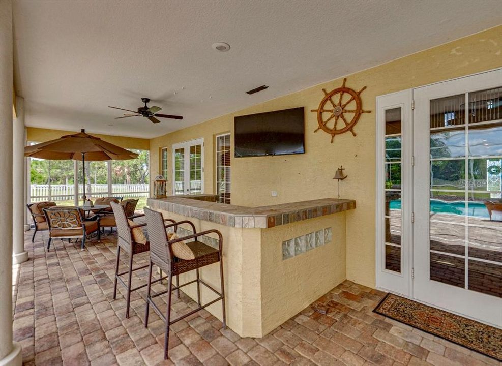 For Sale: $2,500,000 (4 beds, 2 baths, 4545 Square Feet)