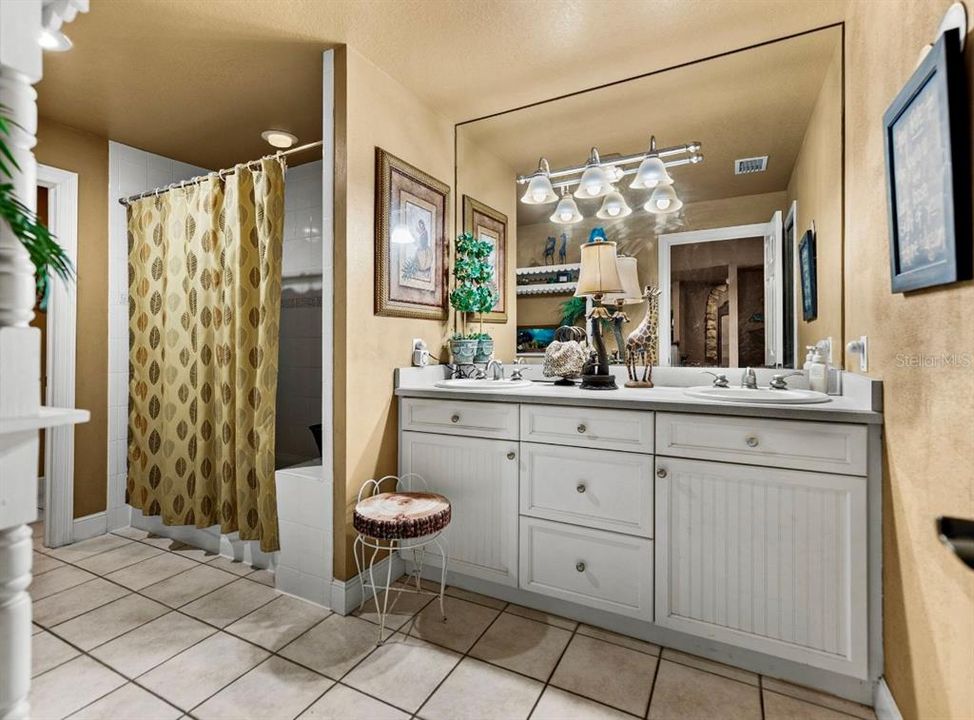 For Sale: $2,500,000 (4 beds, 2 baths, 4545 Square Feet)