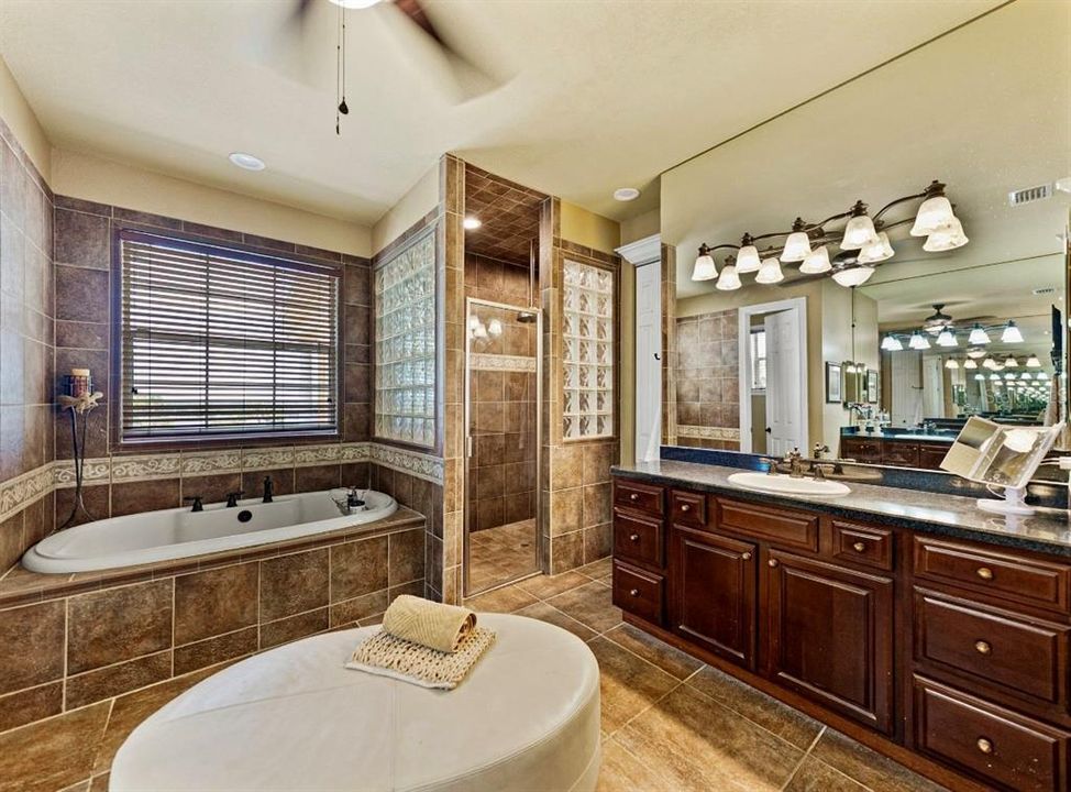 For Sale: $2,500,000 (4 beds, 2 baths, 4545 Square Feet)