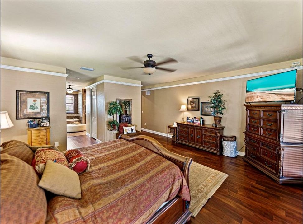 For Sale: $2,500,000 (4 beds, 2 baths, 4545 Square Feet)