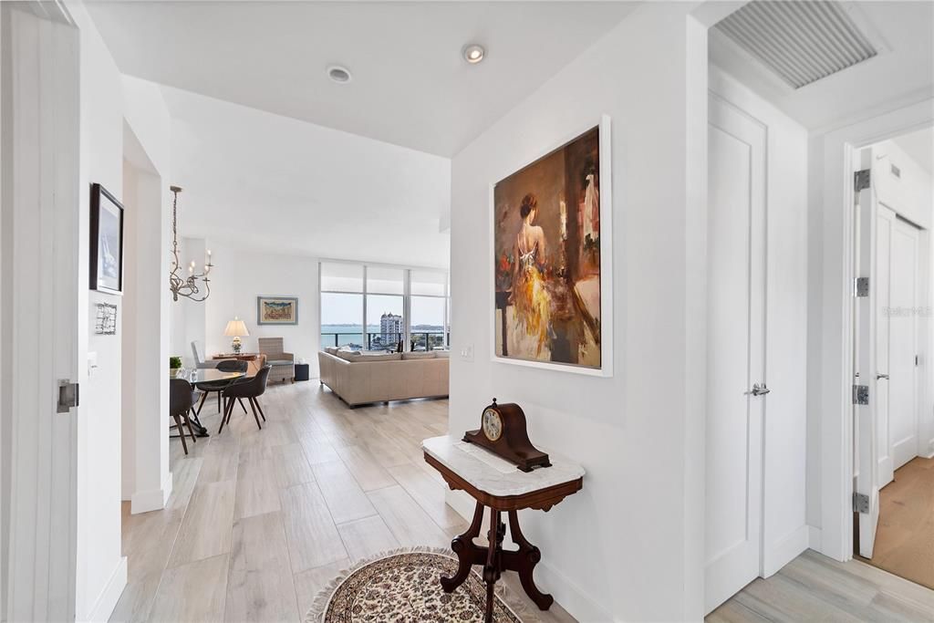 For Sale: $2,495,000 (3 beds, 2 baths, 2040 Square Feet)