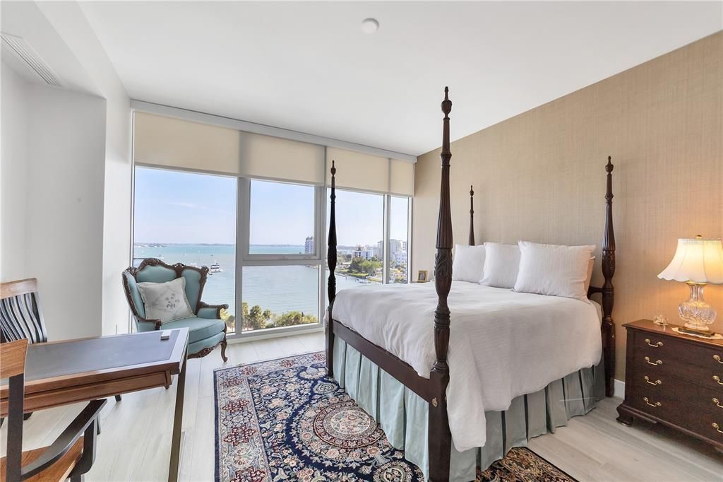 For Sale: $2,495,000 (3 beds, 2 baths, 2040 Square Feet)