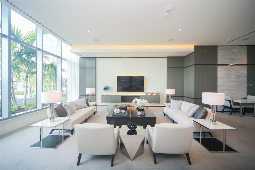 For Sale: $2,495,000 (3 beds, 2 baths, 2040 Square Feet)