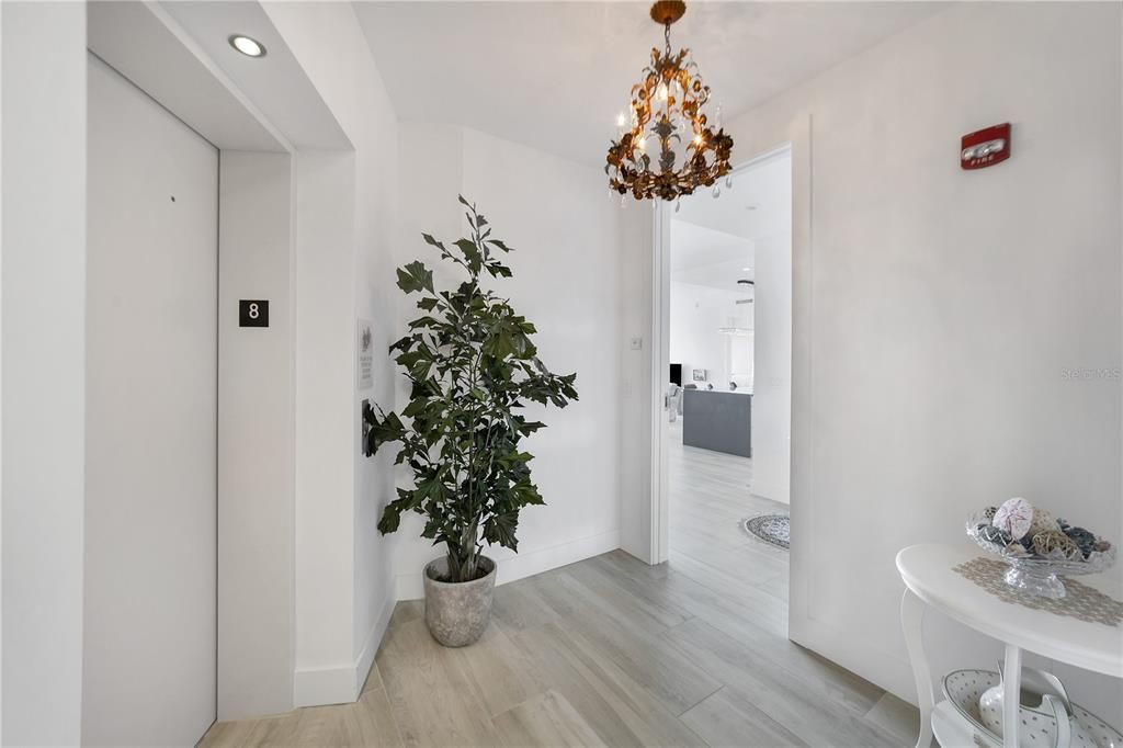 For Sale: $2,495,000 (3 beds, 2 baths, 2040 Square Feet)