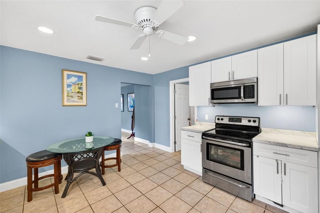 For Sale: $365,000 (4 beds, 3 baths, 1734 Square Feet)