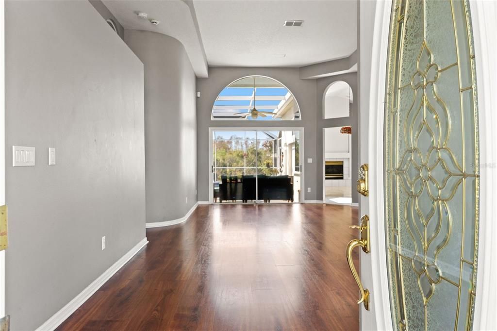 For Sale: $560,000 (4 beds, 3 baths, 2112 Square Feet)