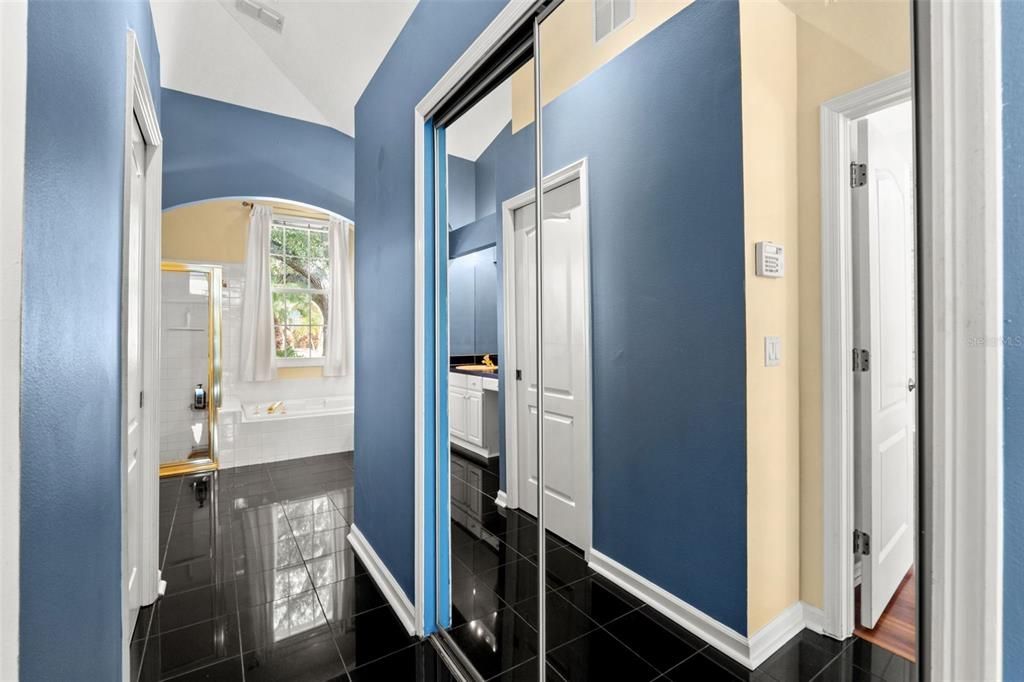 For Sale: $560,000 (4 beds, 3 baths, 2112 Square Feet)