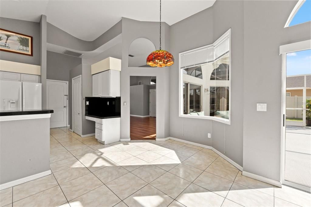 For Sale: $560,000 (4 beds, 3 baths, 2112 Square Feet)