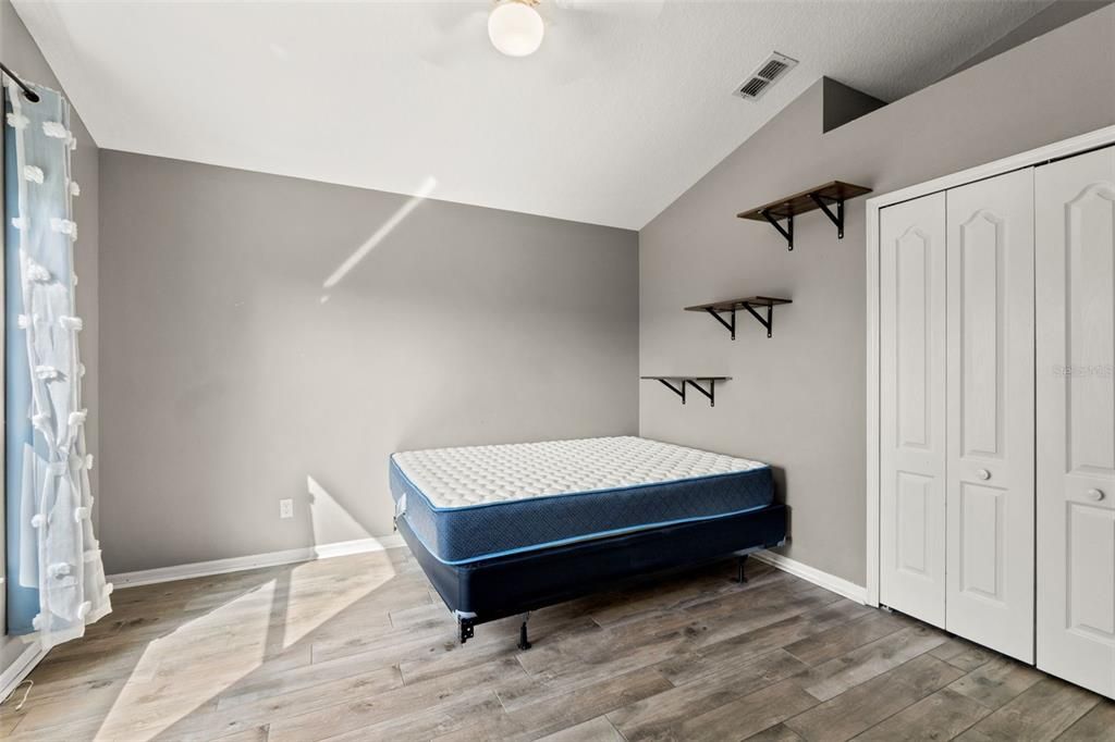 For Sale: $560,000 (4 beds, 3 baths, 2112 Square Feet)