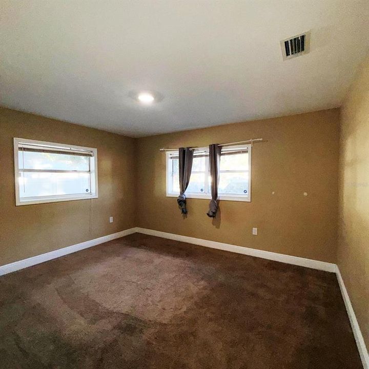 出租: $2,500 (3 贝兹, 2 浴室, 1738 平方英尺)