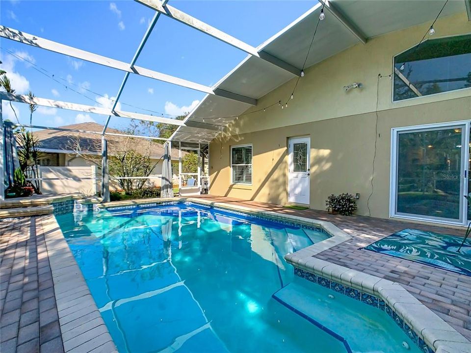 For Sale: $425,000 (3 beds, 2 baths, 2378 Square Feet)