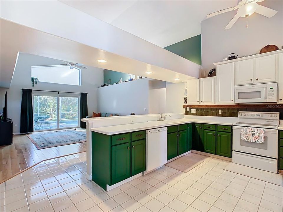 For Sale: $425,000 (3 beds, 2 baths, 2378 Square Feet)