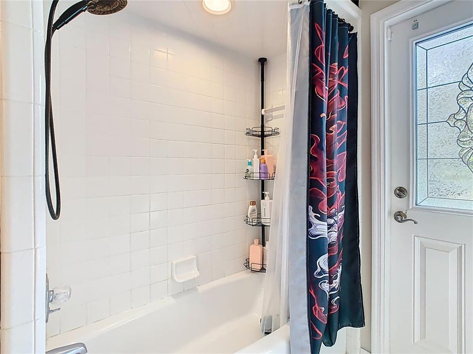 For Sale: $425,000 (3 beds, 2 baths, 2378 Square Feet)