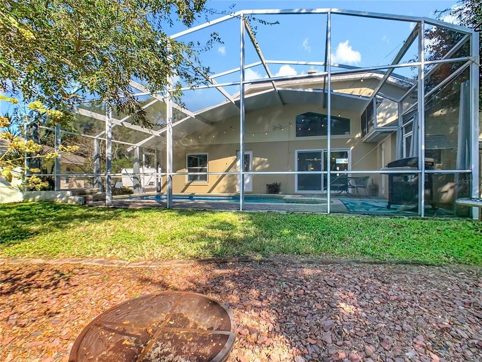 For Sale: $425,000 (3 beds, 2 baths, 2378 Square Feet)