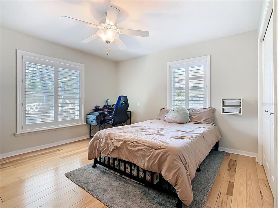 For Sale: $425,000 (3 beds, 2 baths, 2378 Square Feet)