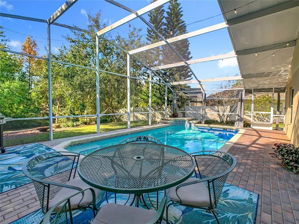 For Sale: $425,000 (3 beds, 2 baths, 2378 Square Feet)