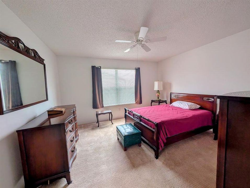 For Sale: $225,000 (1 beds, 1 baths, 875 Square Feet)