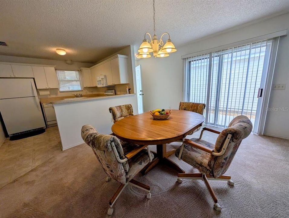 For Sale: $225,000 (1 beds, 1 baths, 875 Square Feet)