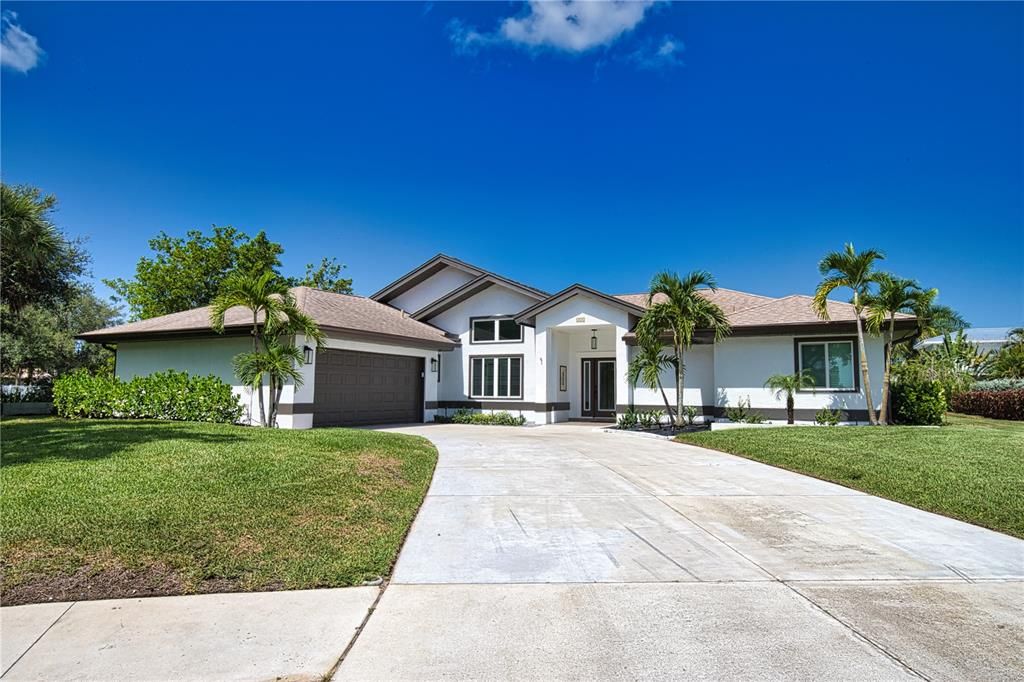 На продажу: $719,000 (4 спален, 3 ванн, 2473 Квадратных фут)