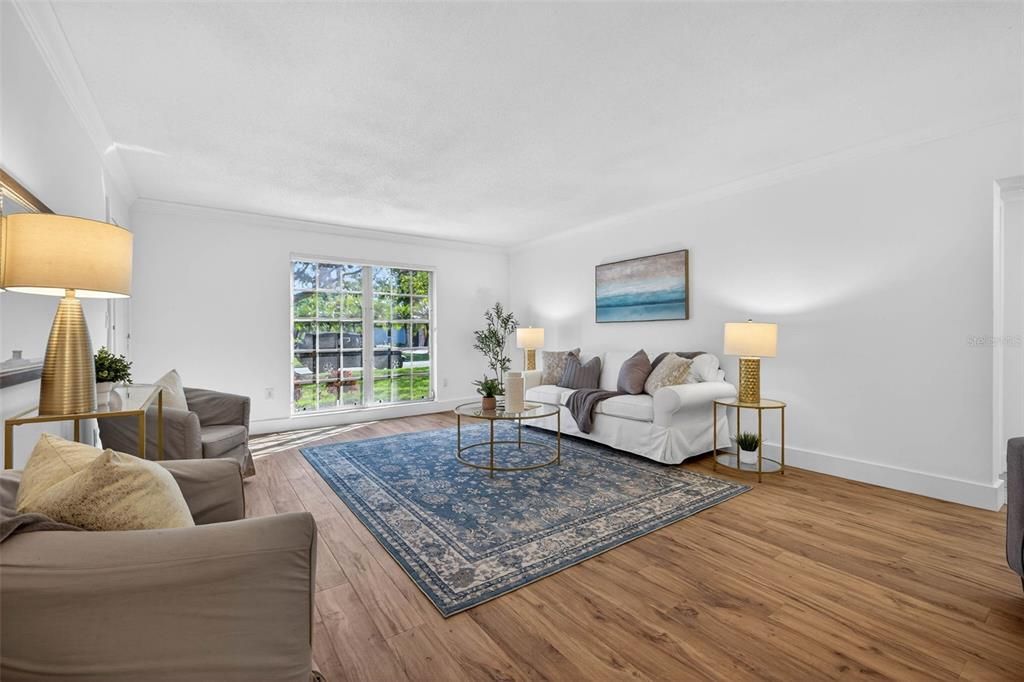 For Sale: $349,000 (2 beds, 2 baths, 1600 Square Feet)