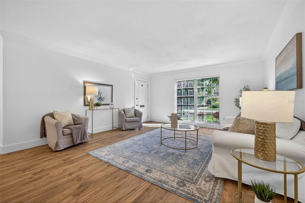 For Sale: $349,000 (2 beds, 2 baths, 1600 Square Feet)