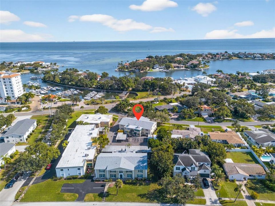 For Sale: $349,000 (2 beds, 2 baths, 1600 Square Feet)