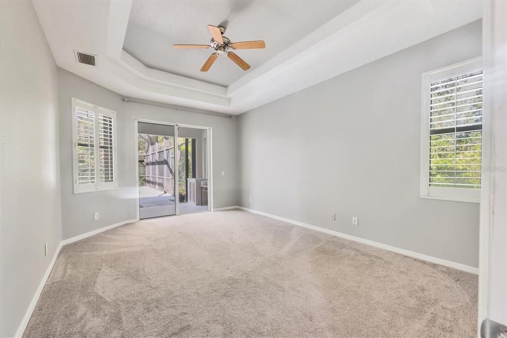 En Venta: $650,000 (4 camas, 3 baños, 2557 Pies cuadrados)