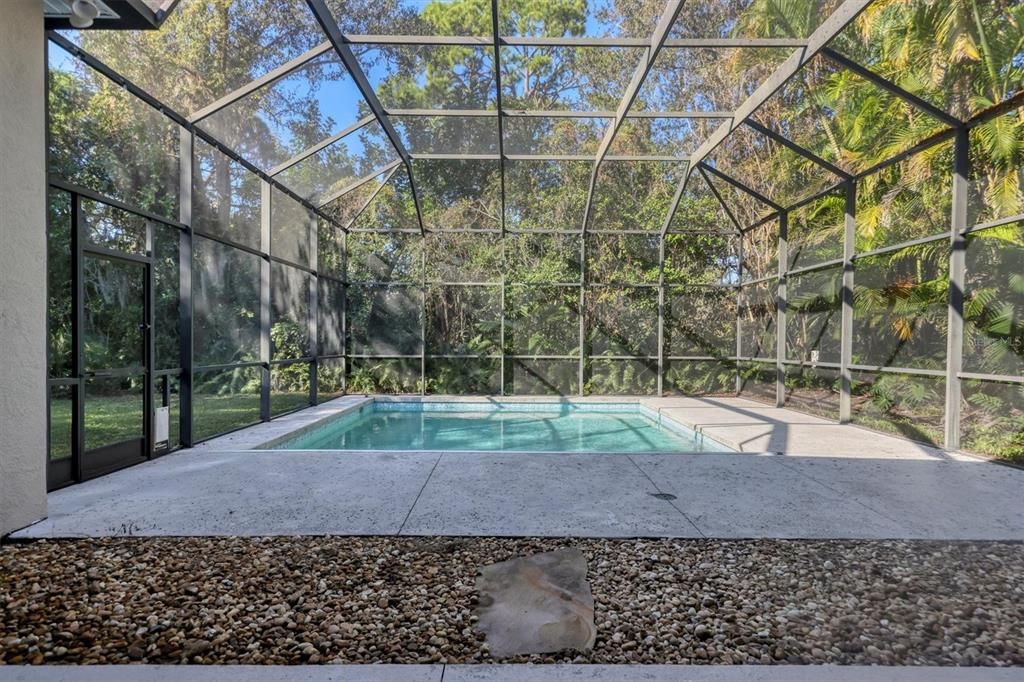 En Venta: $650,000 (4 camas, 3 baños, 2557 Pies cuadrados)