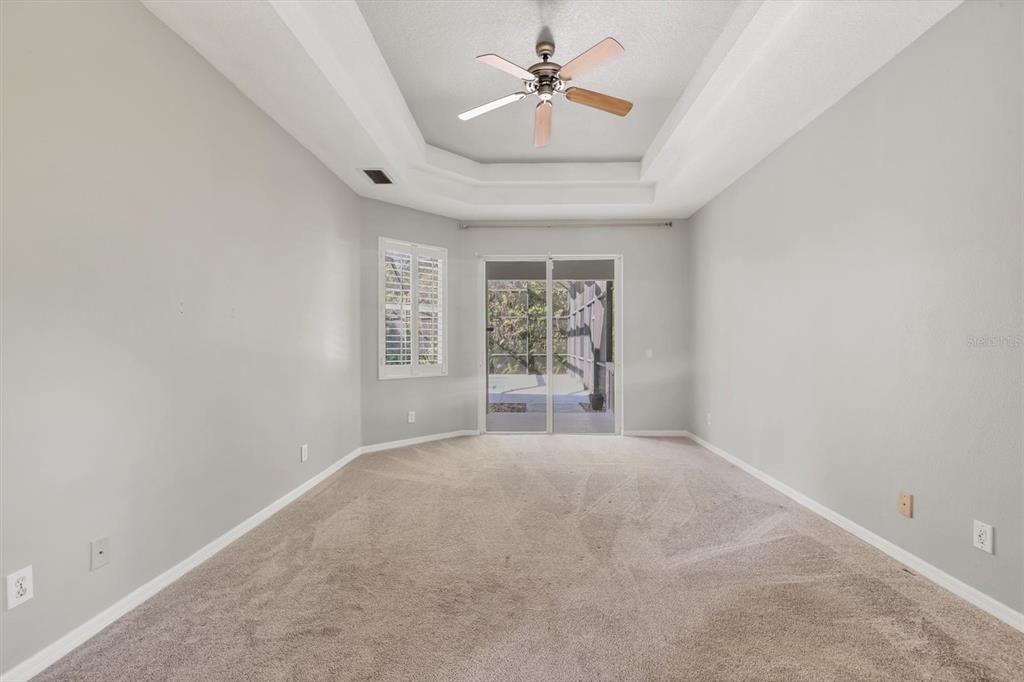 En Venta: $650,000 (4 camas, 3 baños, 2557 Pies cuadrados)