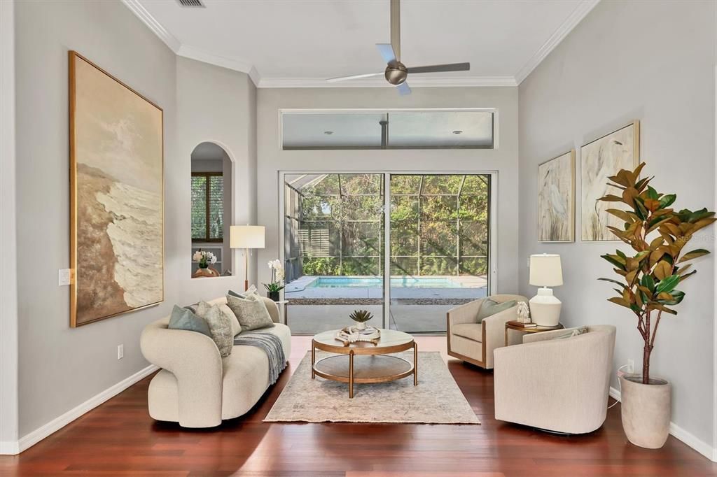 En Venta: $650,000 (4 camas, 3 baños, 2557 Pies cuadrados)