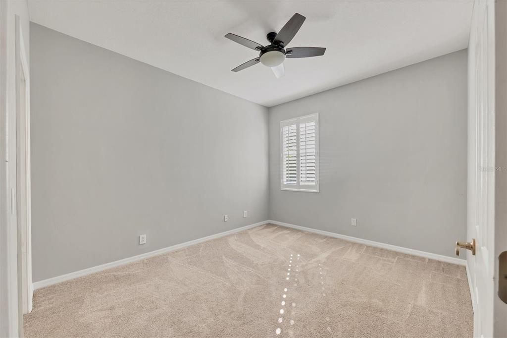 En Venta: $650,000 (4 camas, 3 baños, 2557 Pies cuadrados)