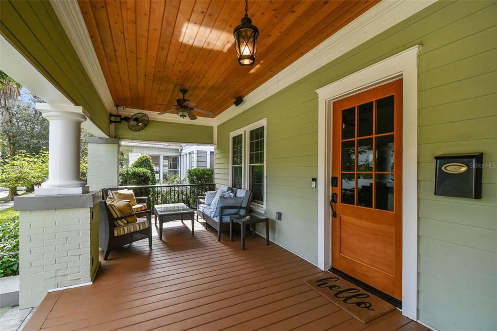 На продажу: $1,175,000 (2 спален, 2 ванн, 1820 Квадратных фут)